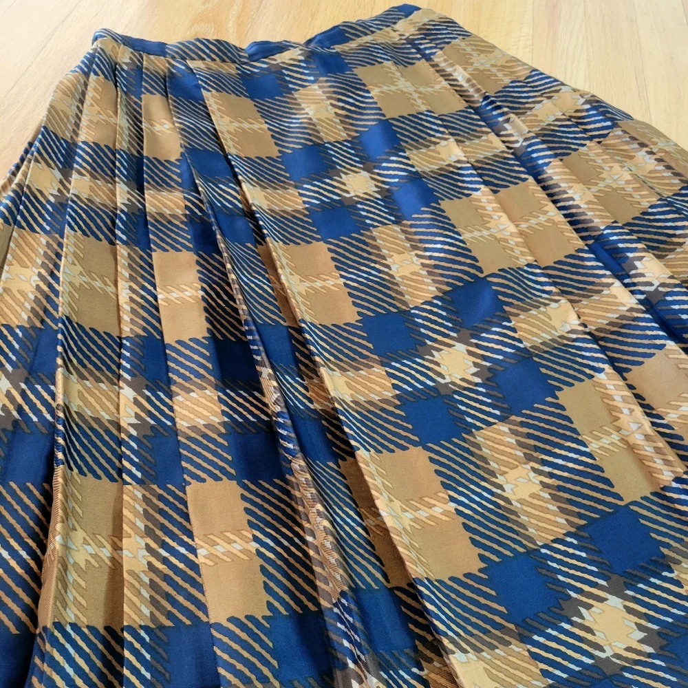 Silk Plaid Pleated Knee-length Full Skirt Navy Blue & Caramel Brown Sz 4/6/S/M - Picture 3 of 6